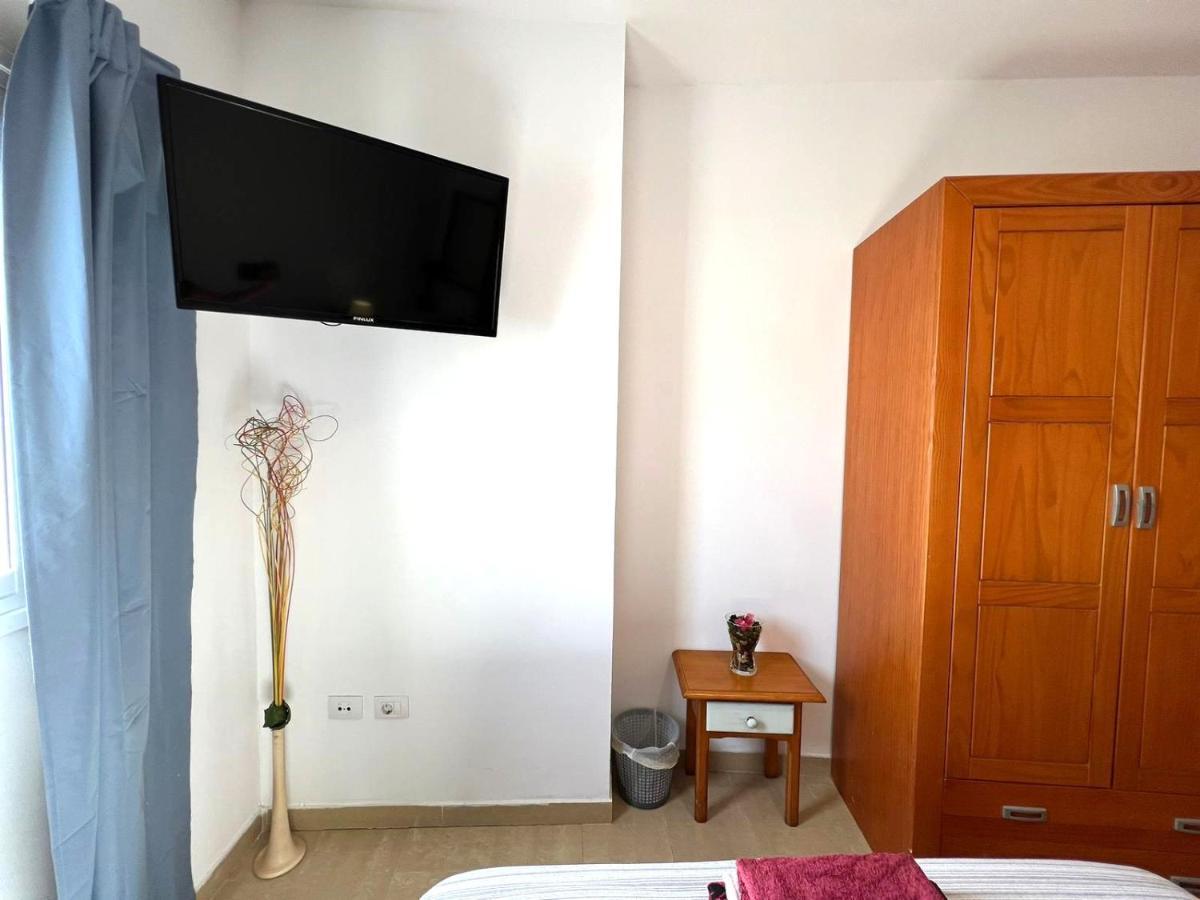 Alcamar Habitacion Privada Con Bano Compartido Cerca Al Mar! Appartement Alcalá la Real Buitenkant foto