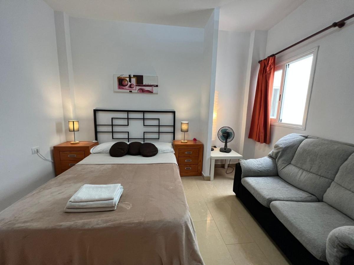 Alcamar Habitacion Privada Con Bano Compartido Cerca Al Mar! Appartement Alcalá la Real Buitenkant foto